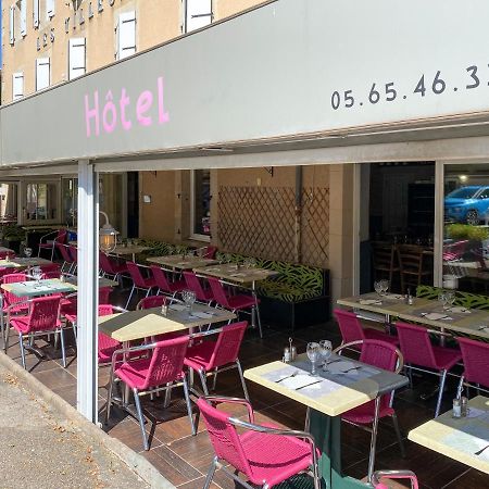 Hotel Les Tilleuls De Pareloup A Salles-Curan エクステリア 写真
