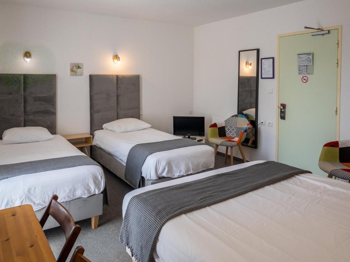 Hotel Les Tilleuls De Pareloup A Salles-Curan エクステリア 写真