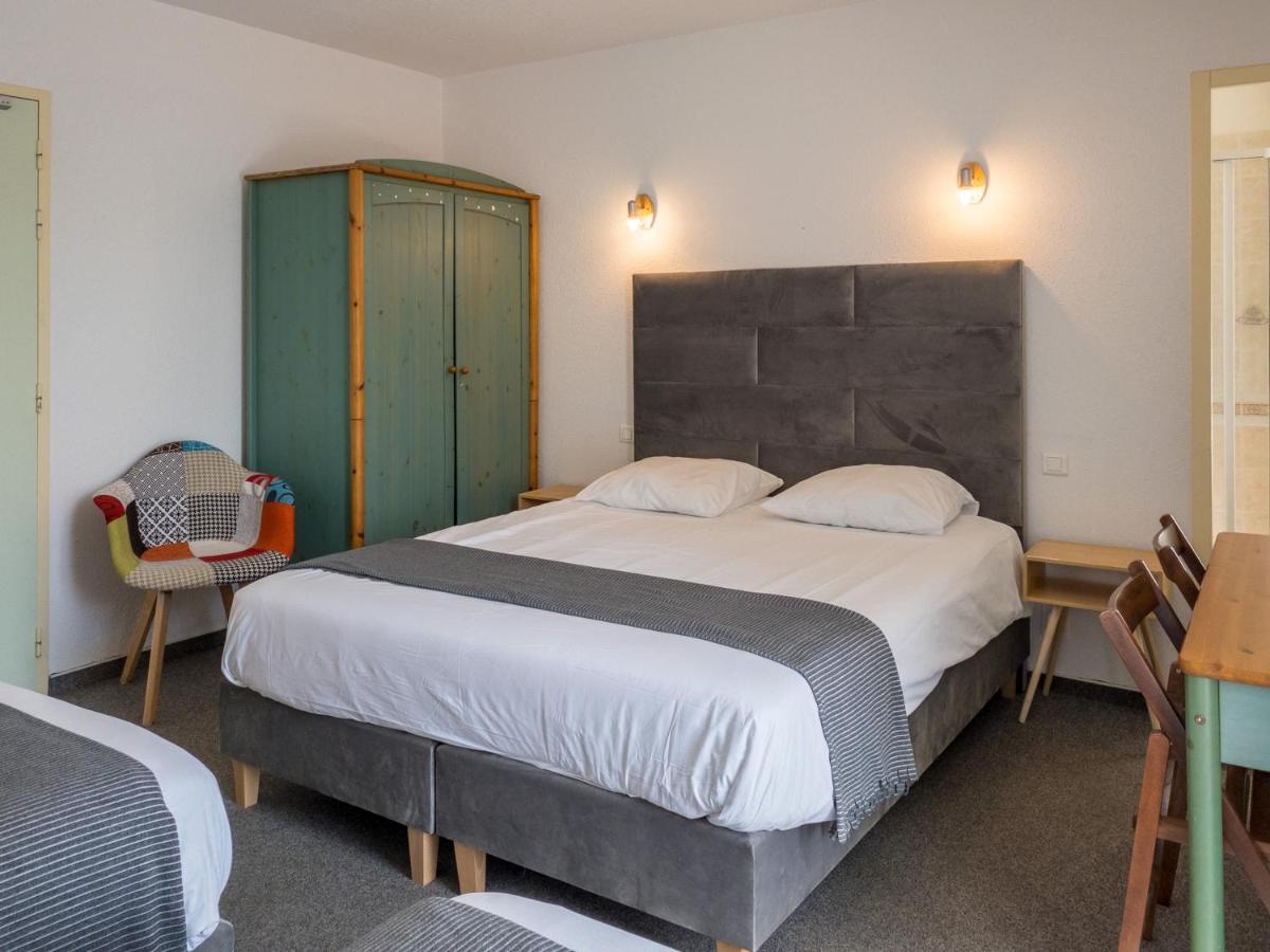 Hotel Les Tilleuls De Pareloup A Salles-Curan エクステリア 写真